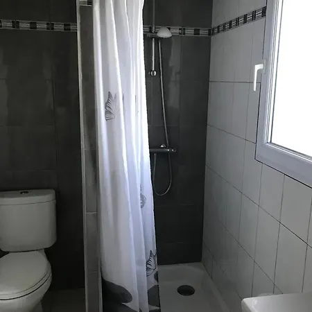 Сasa de vacaciones Maison Agreable Avec Piscine A Entre-vignes