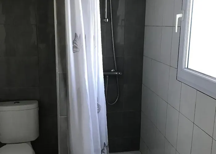 Ferienhaus Maison Agreable Avec Piscine A Entre-vignes